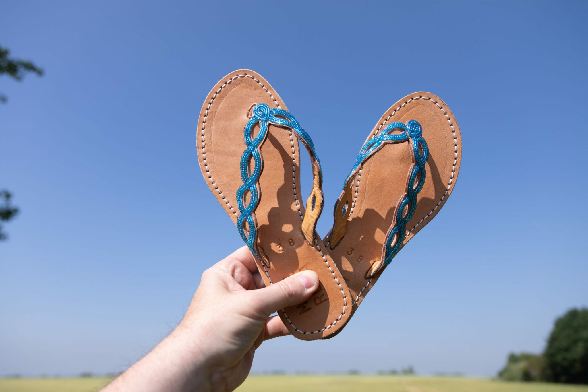 Sandales femme en cuir et perles colorées MiniRosa