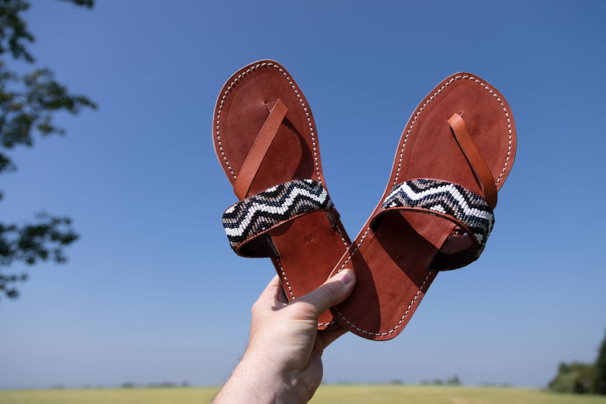 Sandales homme en cuir et perles colorées MiniRosa