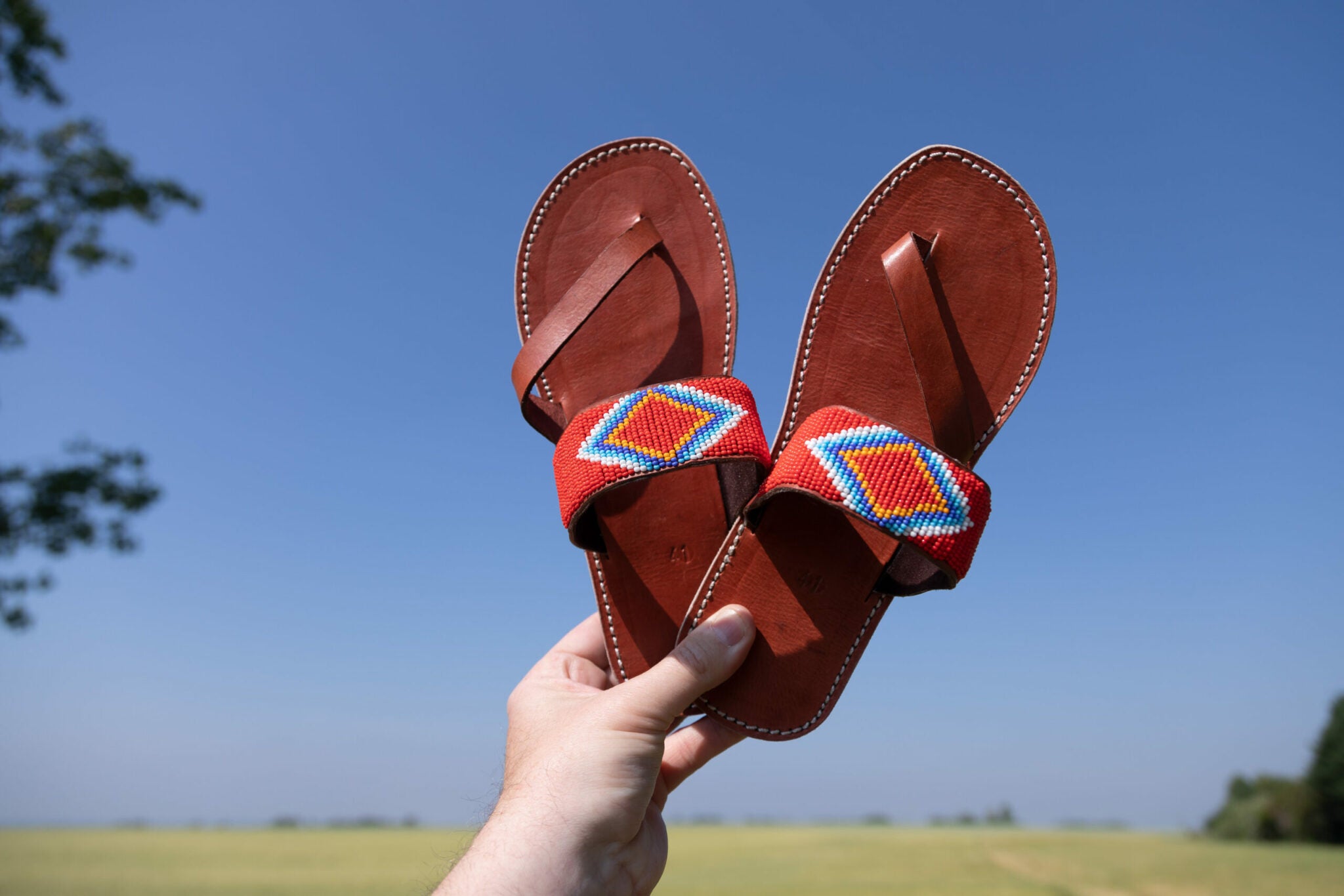 Sandales homme en cuir et perles colorées MiniRosa
