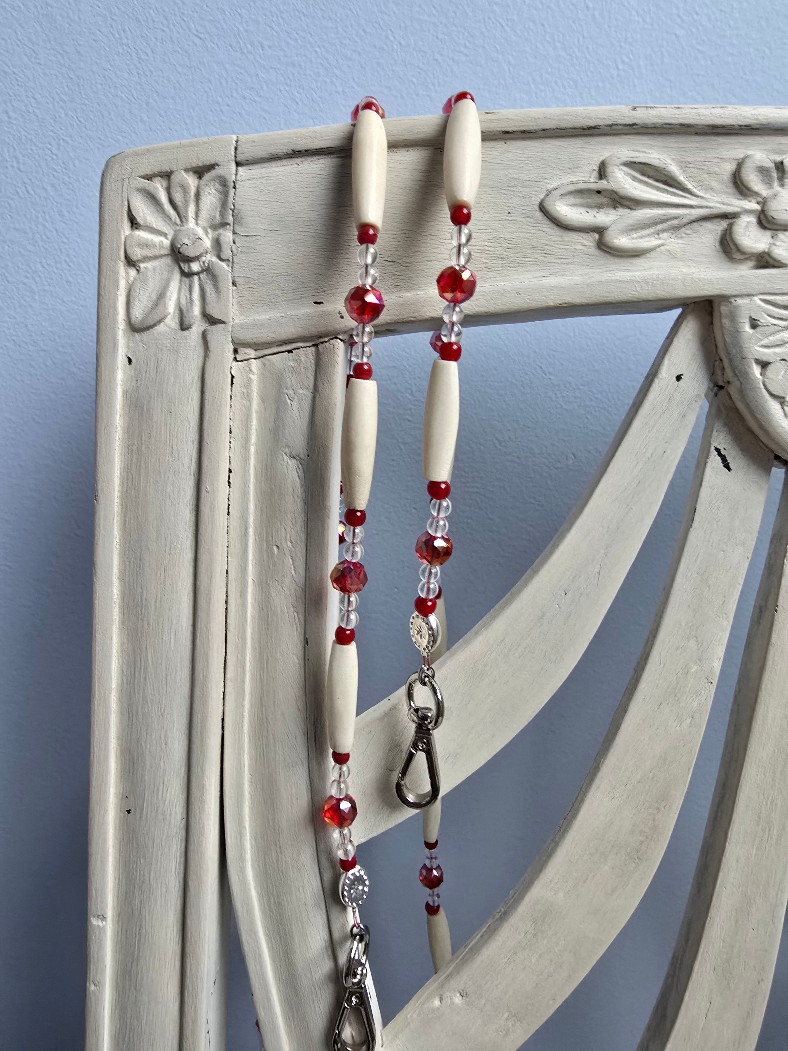 Bandoulière Rosa Corne et Swarovski dans les tons du Rouge