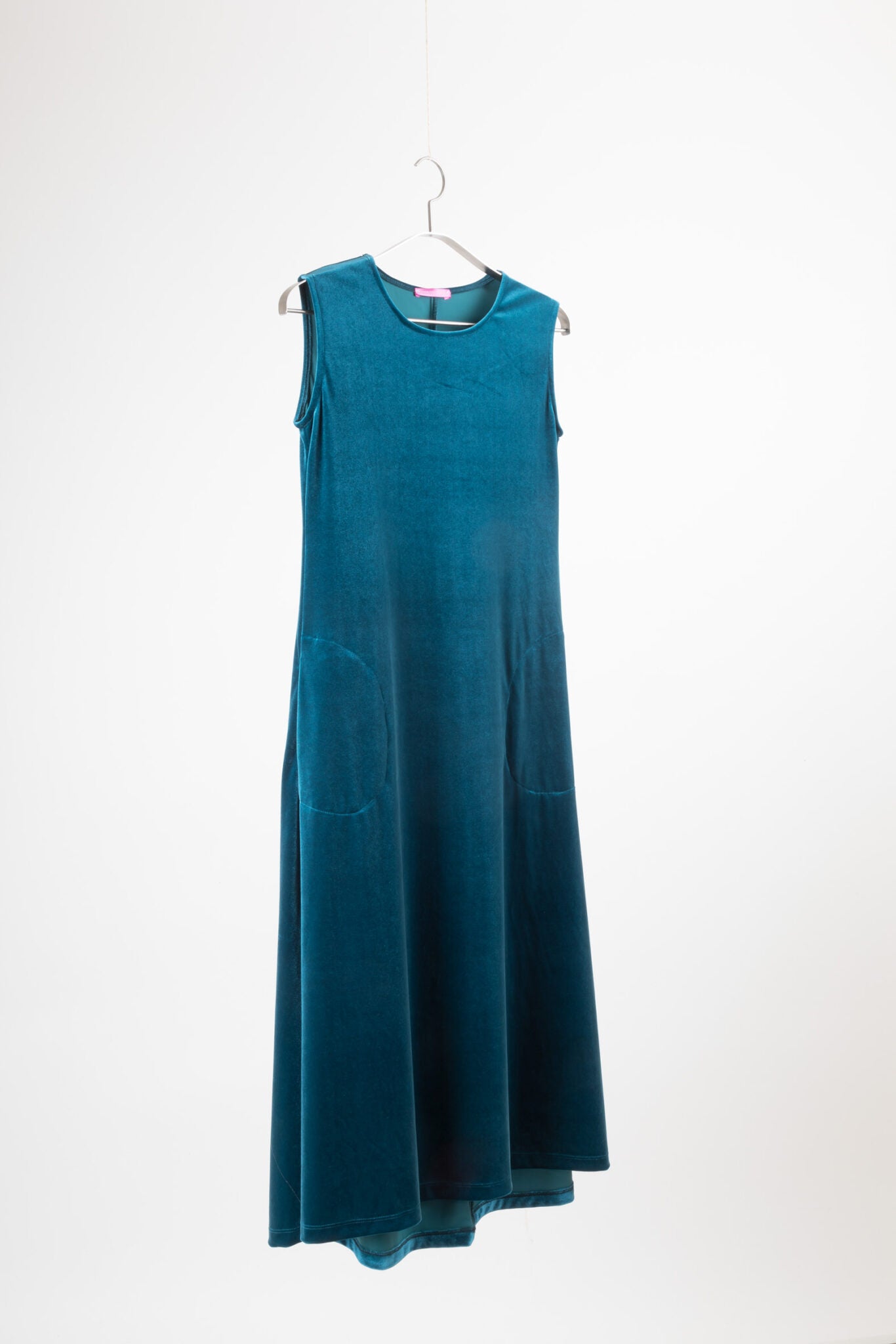 Robe femme, robe longue, robe élégante sans manches