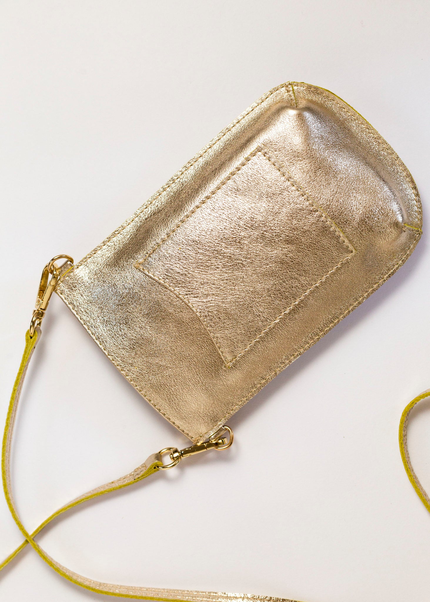 Elégante housse en cuir pour téléphone portable muni d&