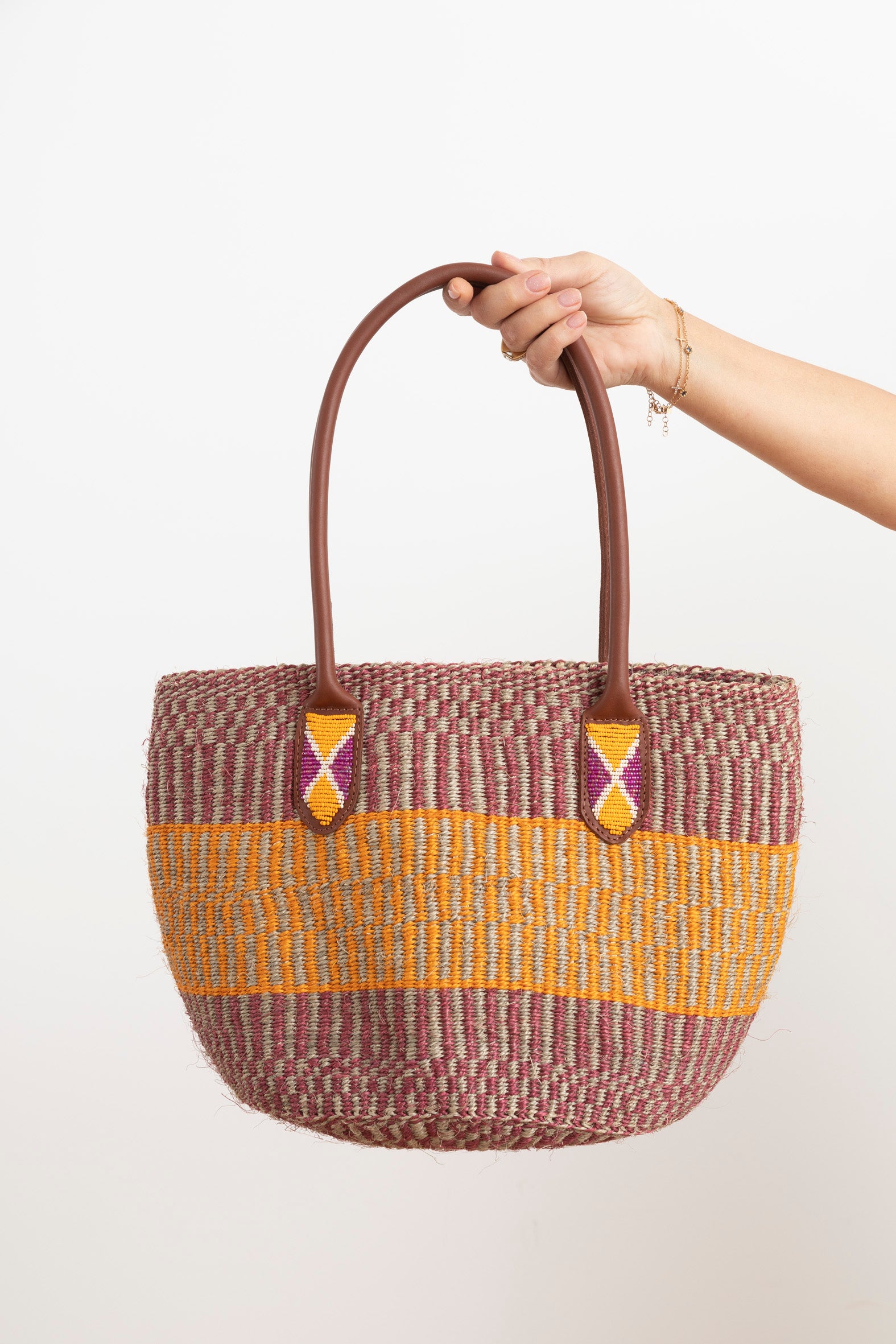 Panier en sisal - Violet & Jaune