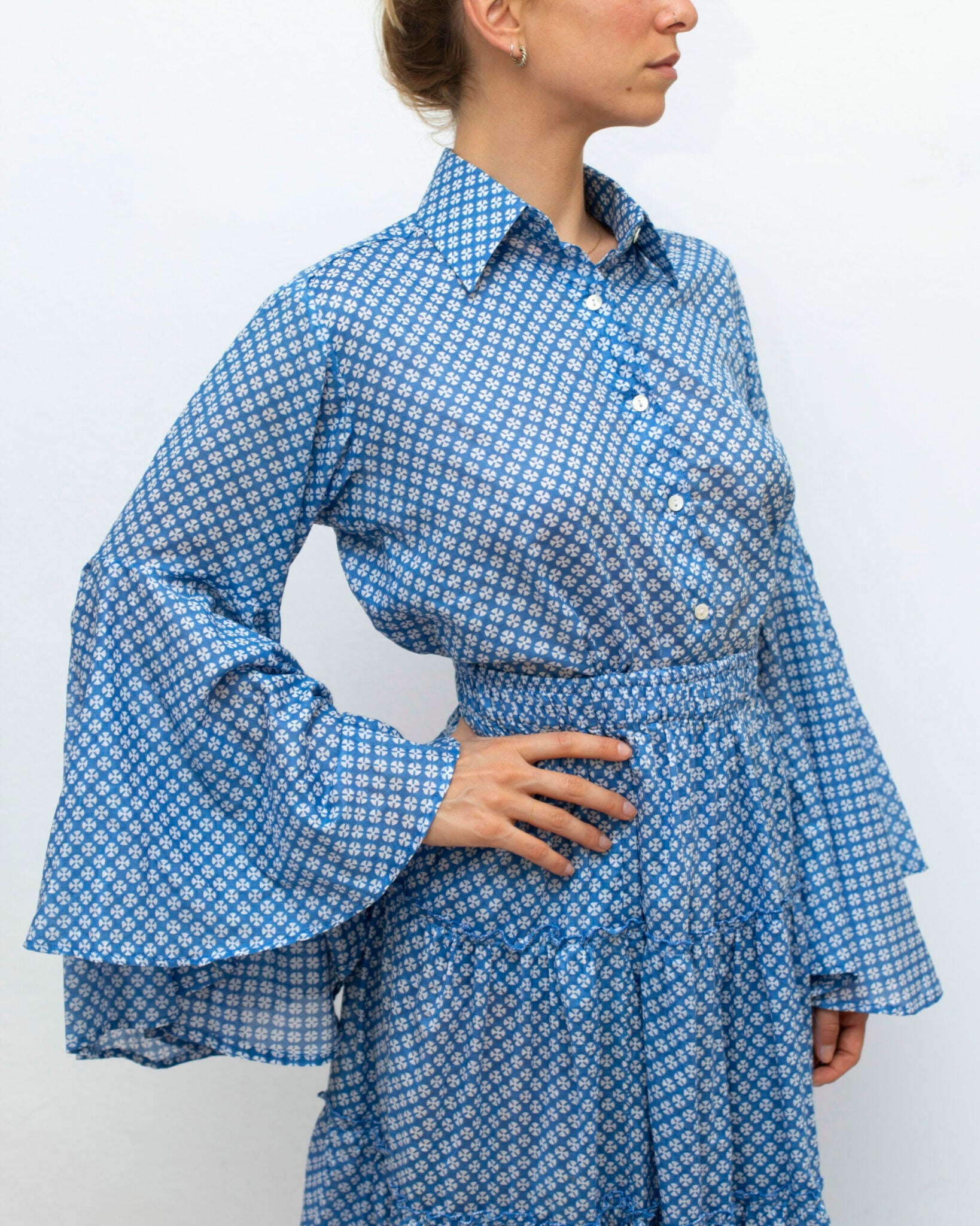 Chemise été femme en coton léger et manches à volants + Jupe longue