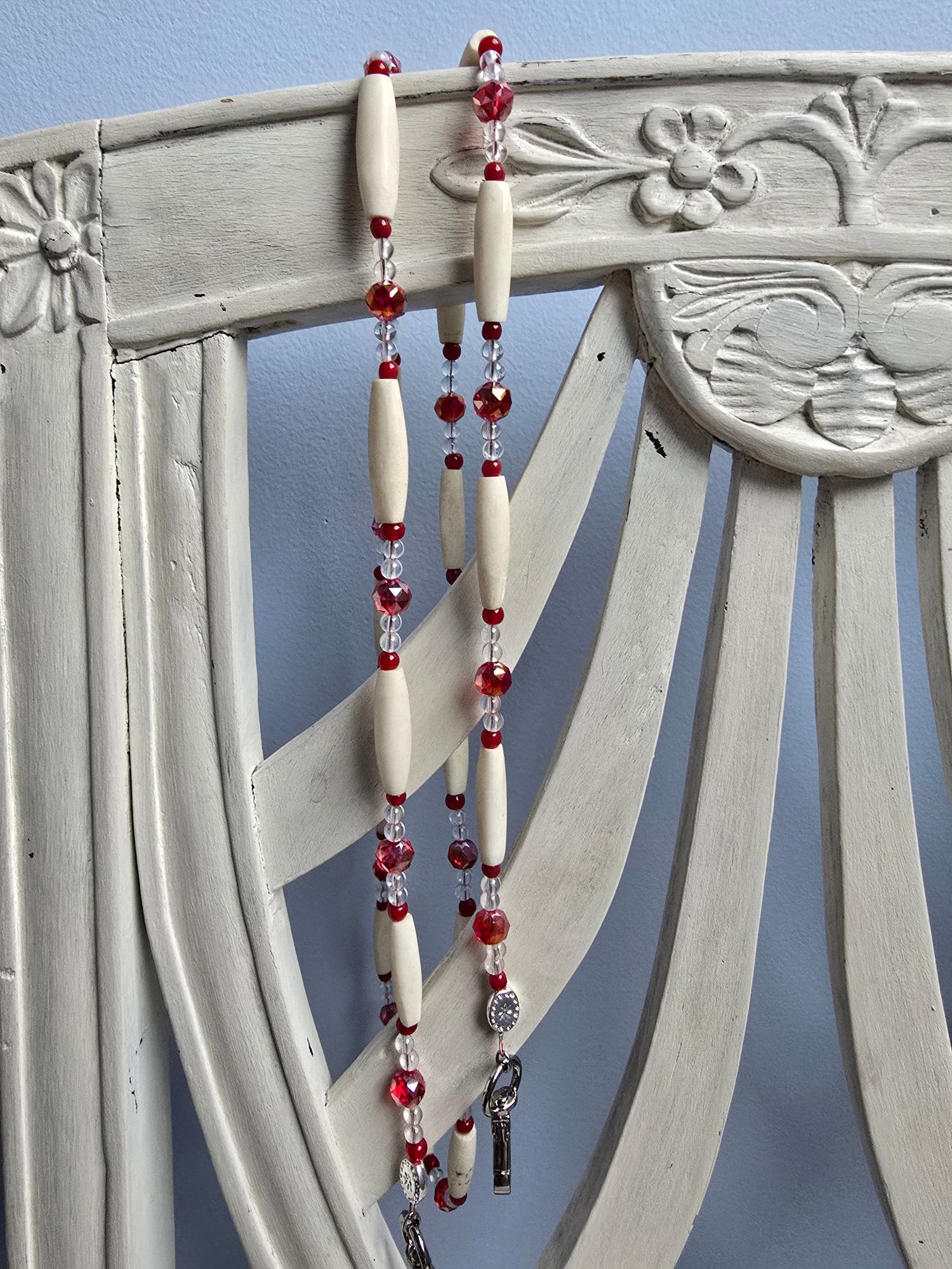 Bandoulière Rosa Corne et Swarovski dans les tons du Rouge