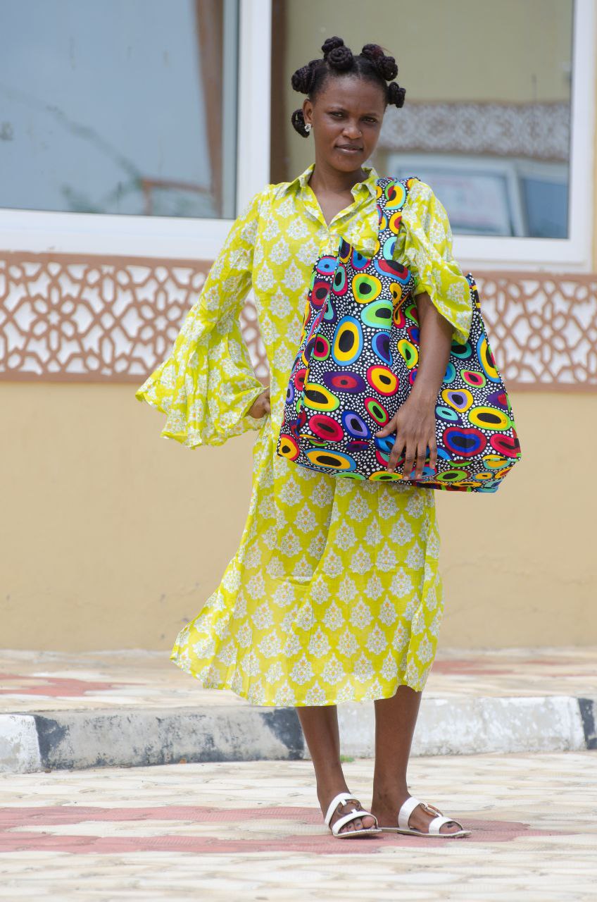 Robe été femme en coton léger et manches à volants