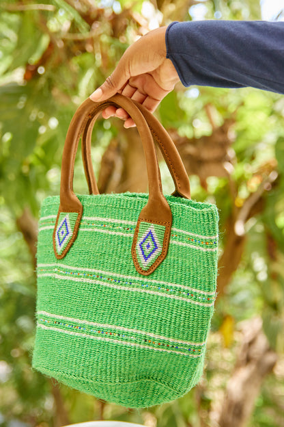 Panier en sisal perlé - Vert - Porté main