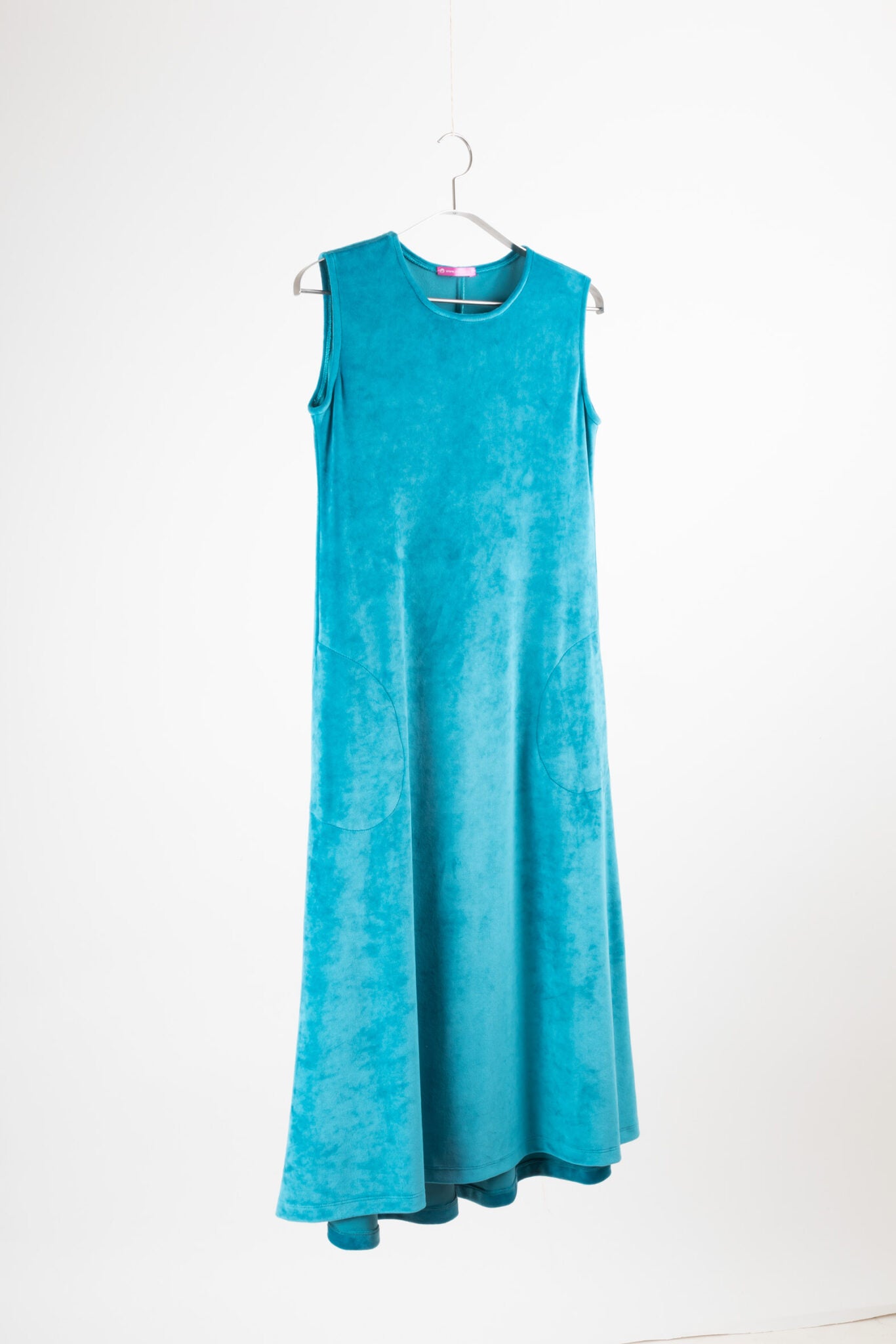 Robe femme, robe longue, robe élégante sans manches